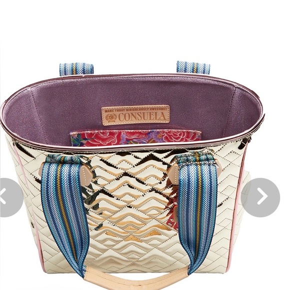 Consuela Evadney Classic
Tote. New print for Summer NEW Gold. 5 star reviews - Picture 8 of 15